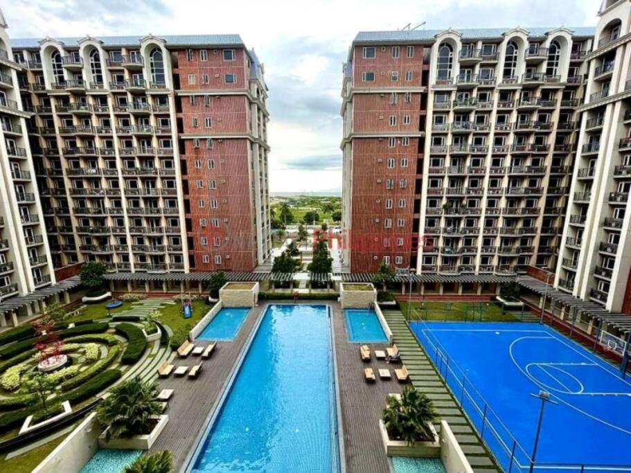 Monarch Parksuites - Balmoral Place Paranaque City Zewnętrze zdjęcie