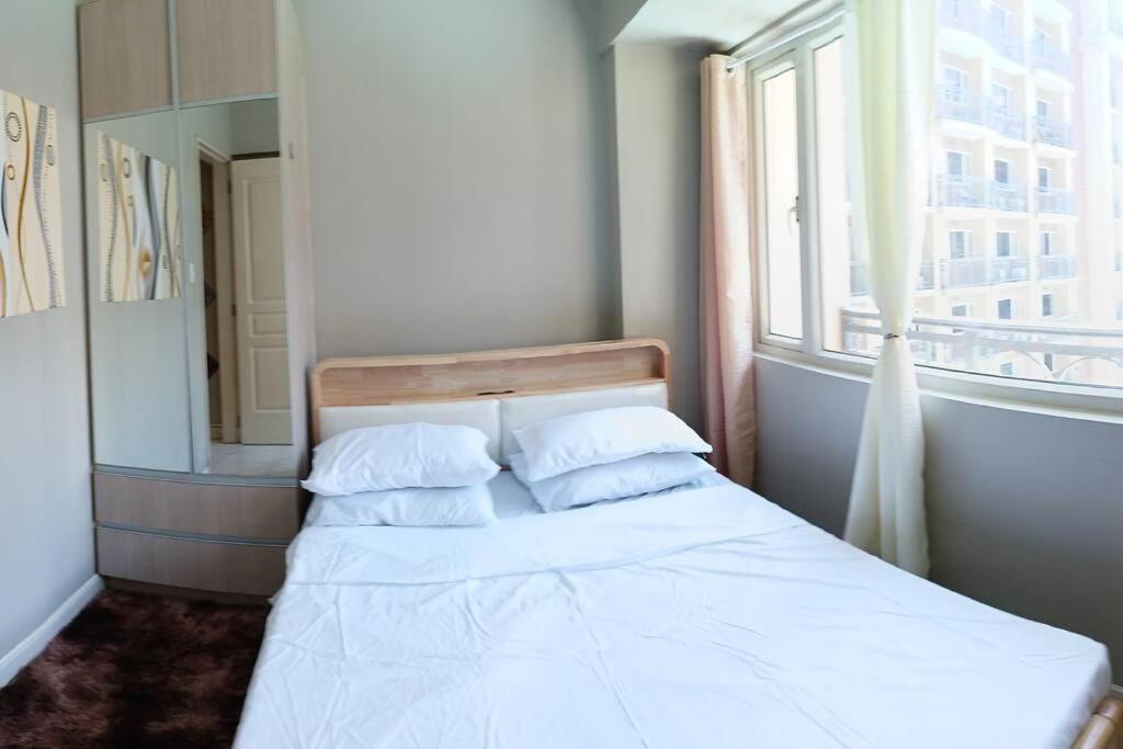 Monarch Parksuites - Balmoral Place Paranaque City Zewnętrze zdjęcie