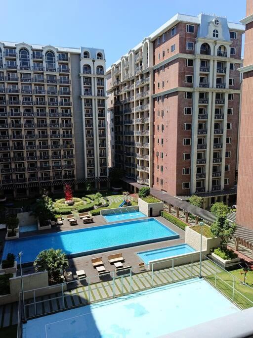 Monarch Parksuites - Balmoral Place Paranaque City Zewnętrze zdjęcie
