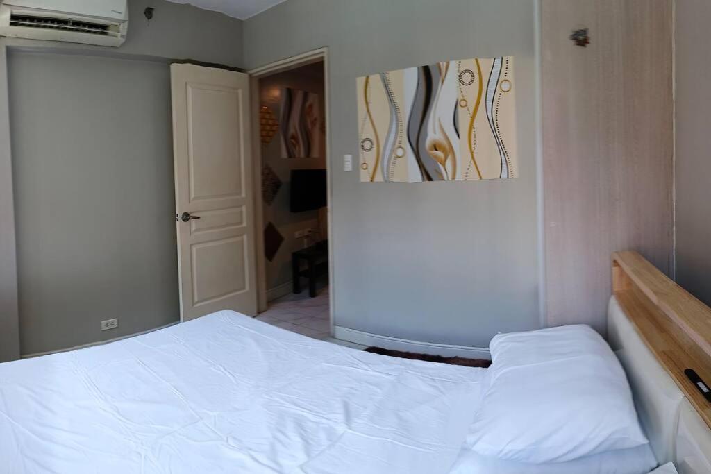 Monarch Parksuites - Balmoral Place Paranaque City Zewnętrze zdjęcie